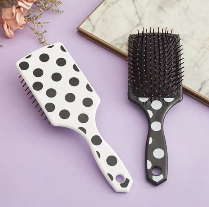 The Cheetah Pro Detangler Brush by BeaverStrong, Large Size TPR Hair Brush with Air Cushion, Nylon Ball Tips and Easy Grip (Black)