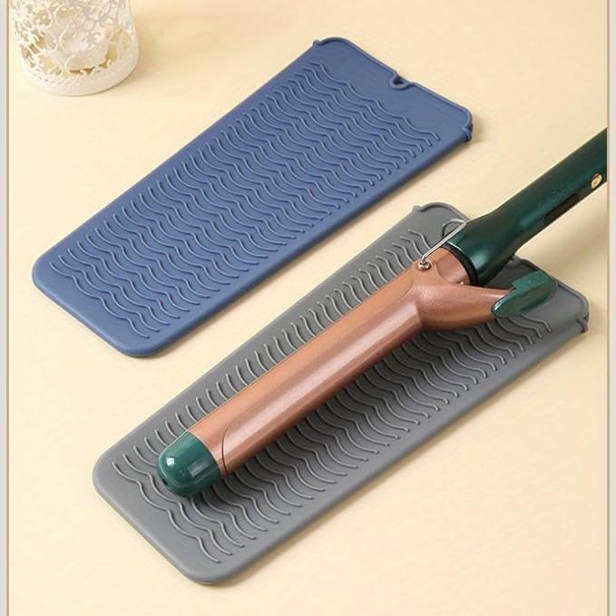 Silicone Heat Insulation Pad, Heat Resistant Silicone Mat Pouch for Flat Iron, Hot Hair Tools, Portable Hair Styling Tool Accessories (Blue)