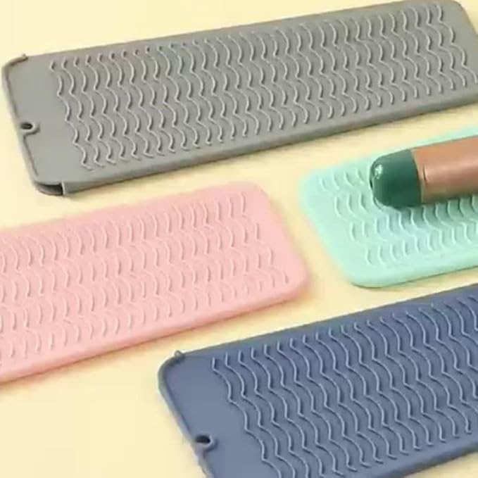Silicone Heat Insulation Pad, Heat Resistant Silicone Mat Pouch for Flat Iron, Hot Hair Tools, Portable Hair Styling Tool Accessories (Blue)