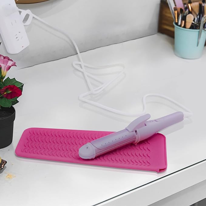 2PCS Silicone Heat Resistant Mat Pouch for Hair Straightener, Curling Iron, Flat Iron and Hot Hair Tools Pink