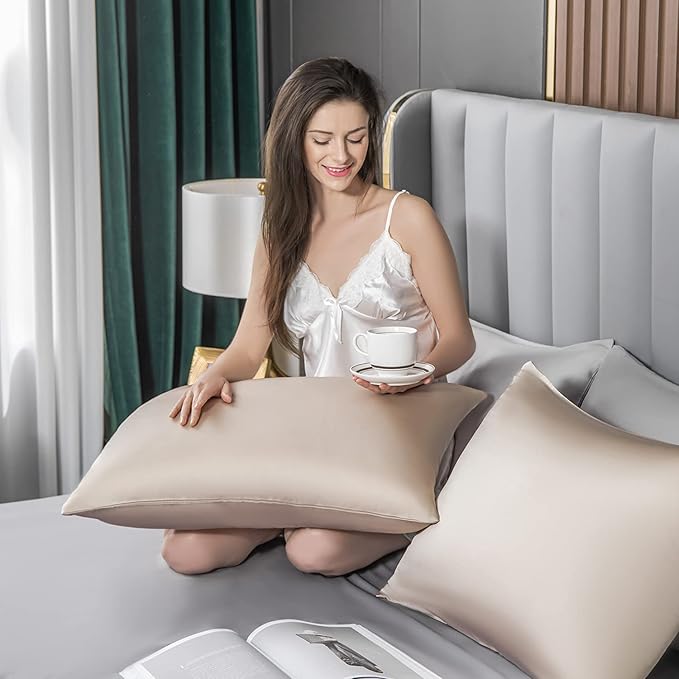 2 Pcs Mulberry Silk Pillowcase for Hair and Skin,Cooling Silk Pillow Case with Hidden Zipper,Allergen Proof Dual Sides Soft Breathable Smooth Silk Pillow Cover for Women(Queen-2PCS,Champagne)