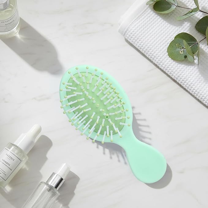 8 Pcs Green Mini Hair Brush Bulk for Bridesmaid Proposal Gifts, Mini Wet Brush Bulk for Wet & Dry Hair Stocking Stuffers for Women, Travel Brushes Teen Stocking Stuffers for Bridal Party Gifts