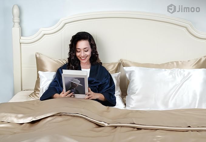 100% Mulberry Silk Pillowcase for Hair and Skin, 22 Momme Natural Silk Pillow Case with Zipper, Both Sided Pure Silk Pillow Cover for Women Mom Men (Beige, Queen 20''×30'')