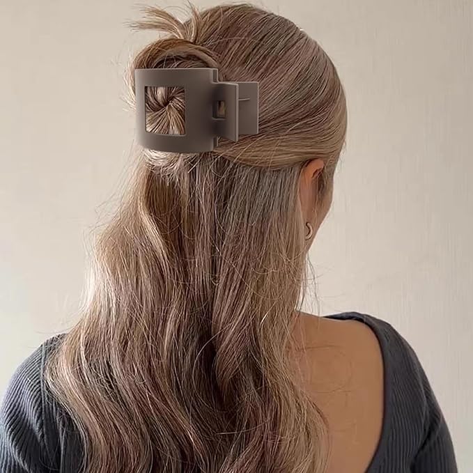 Velscrun Flat Hair Clips for Women Girls, 2 Styles 8 Pcs Lay Flat Claw Clips, Strong Hold French Duck Billed Large Side Hair Jaw Clip for All Hair Types, Non Slip Grip for Daily Styling Brown
