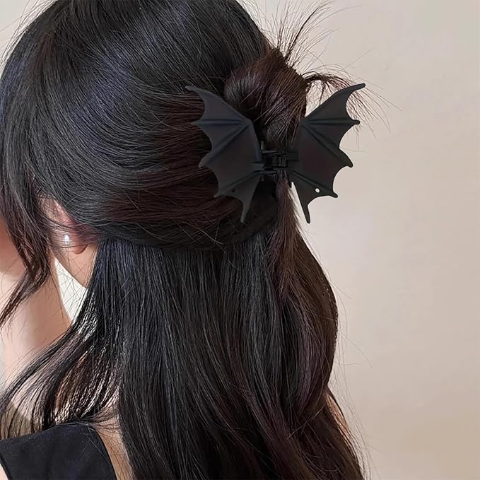Halloween Bat Hair Clip for Women Gothic Black Bat Wing Metal Claw Clips Goth Accessories Cute Matte Black Barrettes Horror Accessories Halloween Party Favors Supplies Christmas Clips