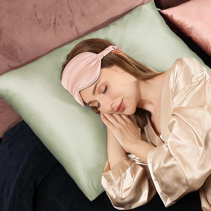 Adubor 100% Silk Pillowcase - Mulberry Silk Pillow Cases, 23 Momme 6A Grade Fibers, Silk Pillow Case for Hair and Skin Health, with Hidden Zipper (Standard 20''×26'', Pea Green, 1PC)