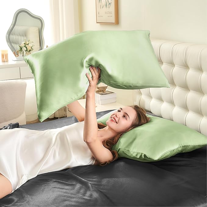 INFIIXSO Mulberry Silk Pillowcase for Hair and Skin, Silk Pillow Cases Queen Size with Hidden Zipper 20"x30", Extraordinary Smooth and Soft Cooling Pillow Cases for Hot Sleepers(Sage Green, 1 Pack)