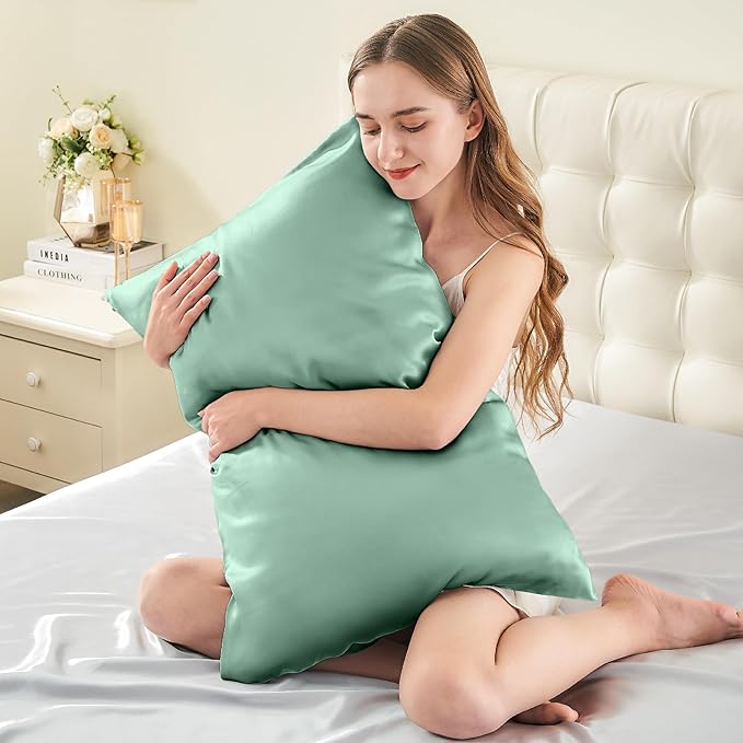 INFIIXSO Silk Pillow Cases 2 Pack Standard Size, Ultra Smooth & Soft Mulberry Silk Pillow Case for Hair and Skin, Breathable Cooling Silk Pillowcase with Hidden Zipper (Mint Green, 20x26 Inches)