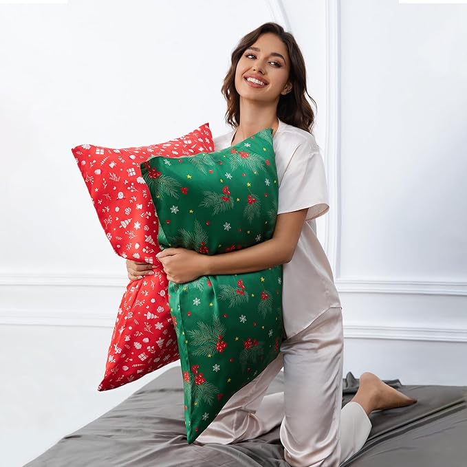THXSILK Christmas Style 6A+ Grade Mulberry Silk Pillowcase for Hair and Skin, 22 Momme 100% Pure Silk Pillow Case with Hidden Zipper, Christmas Holly Printed Pillow Cover(King Size 20"x36", Green)