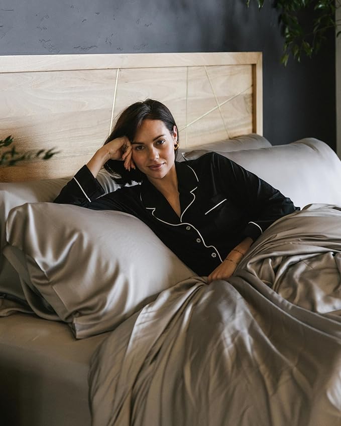Cozy Earth King Pillowcases Set of 2 - Made of 100% Viscose from Bamboo, Ultra-Soft & Luxury, Woven from Naturally Breathable & Lightweight Fabric - Dove Grey