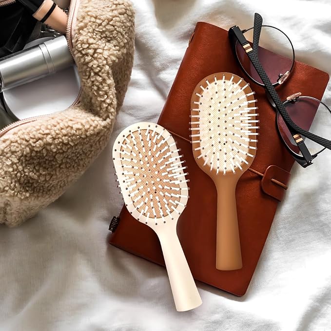 Detangler Hair Bursh for Women Girls Boy and Kids, Small Paddle Brush for Detangling, Protable Travel Size Hair Brush, Suit for Thick Short Curls, Wet and Dry Hair(1 Pack-Brown)