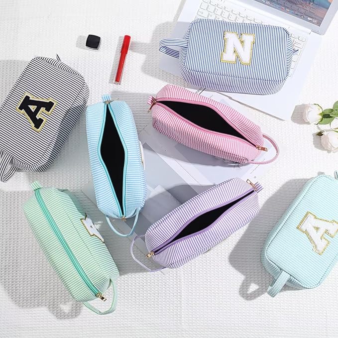 YOOLIFE Gifts for Women, Personalized Birthday Gifts for Women Girlfriend Her Friend Mom Grandma Daughter Wife, Bridesmaid Gifts, Monogram Initial Girls Preppy Makeup Bag, Green I